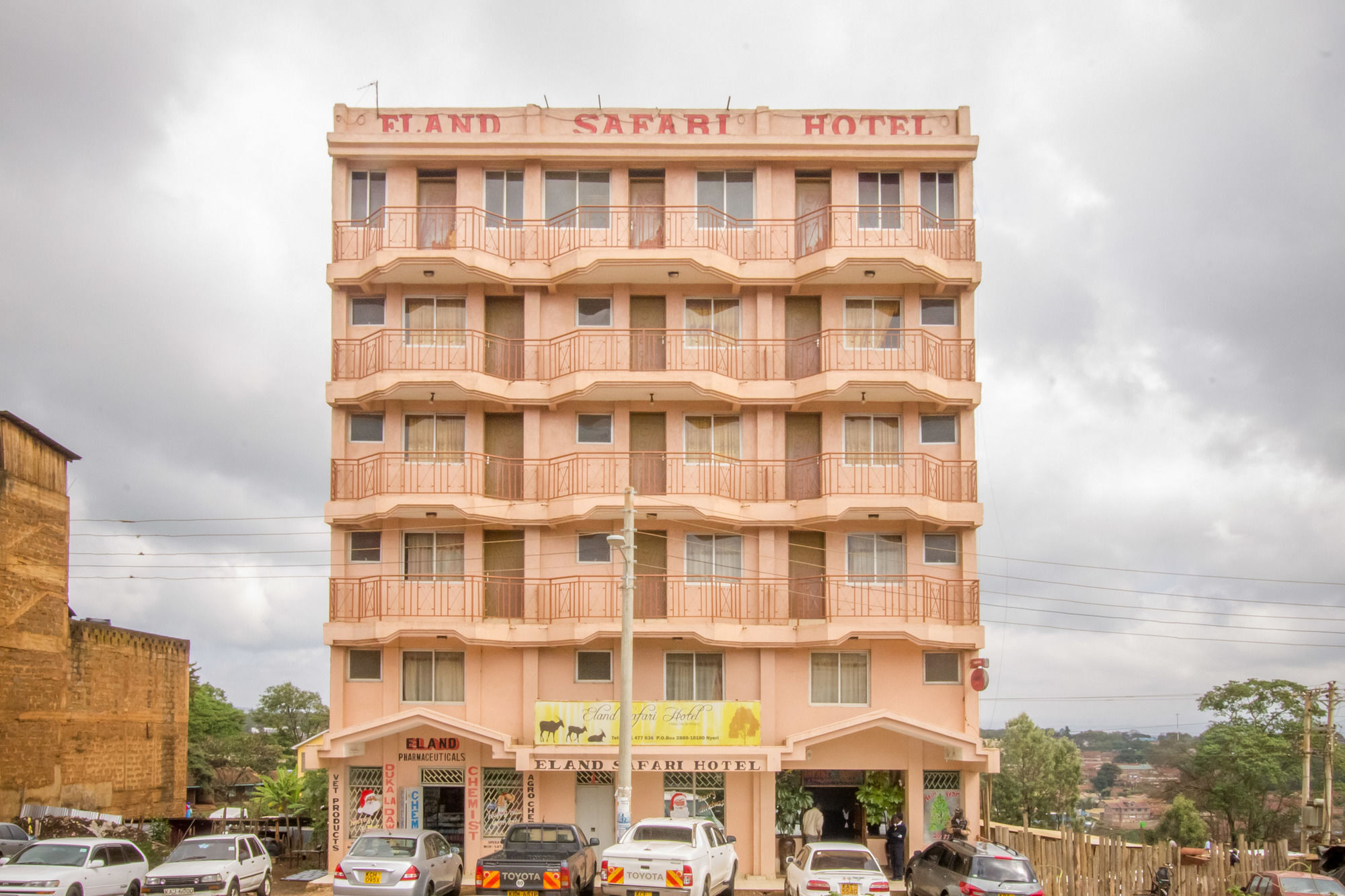 Eland Safari Hotel Nyeri Buitenkant foto