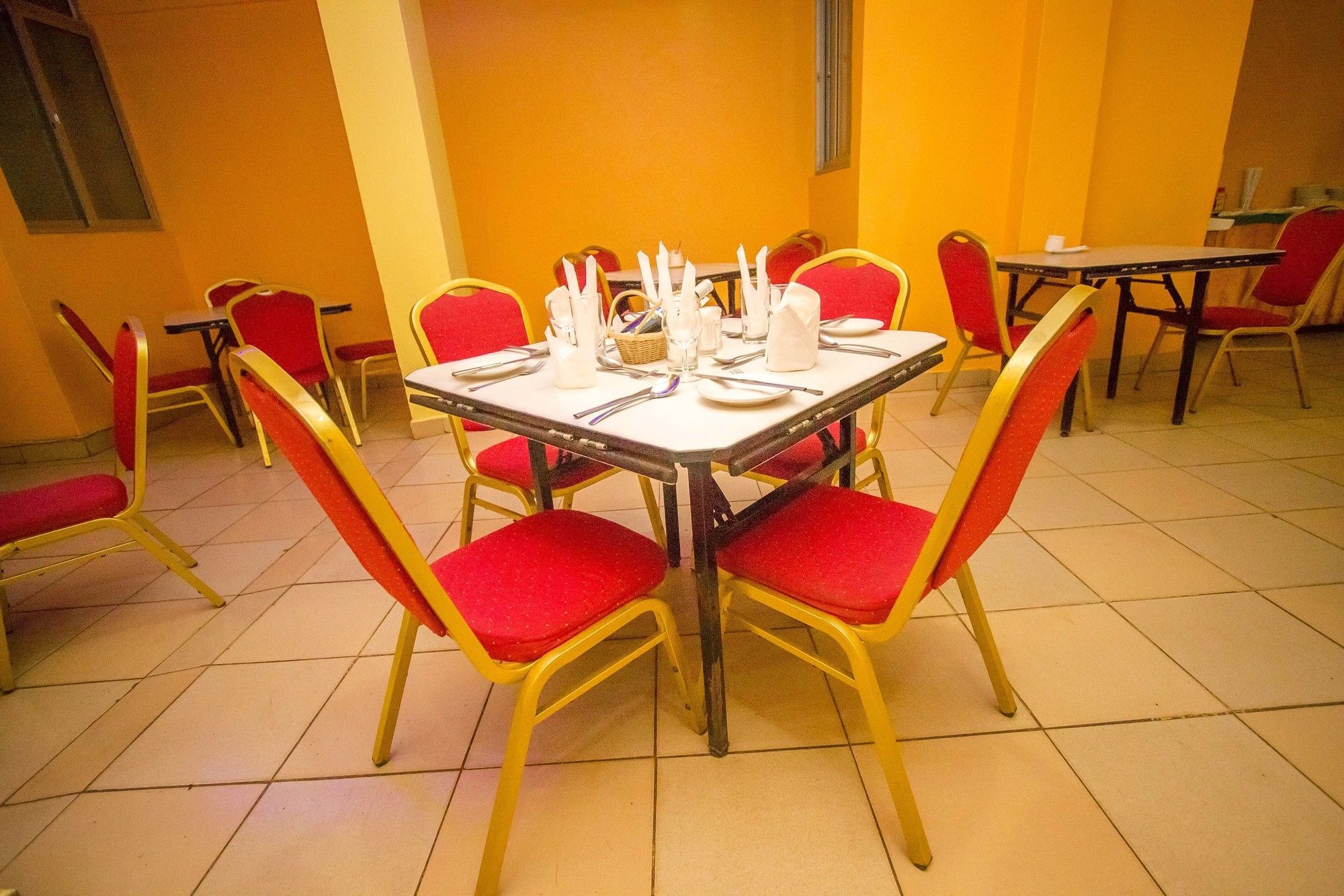 Eland Safari Hotel Nyeri Buitenkant foto