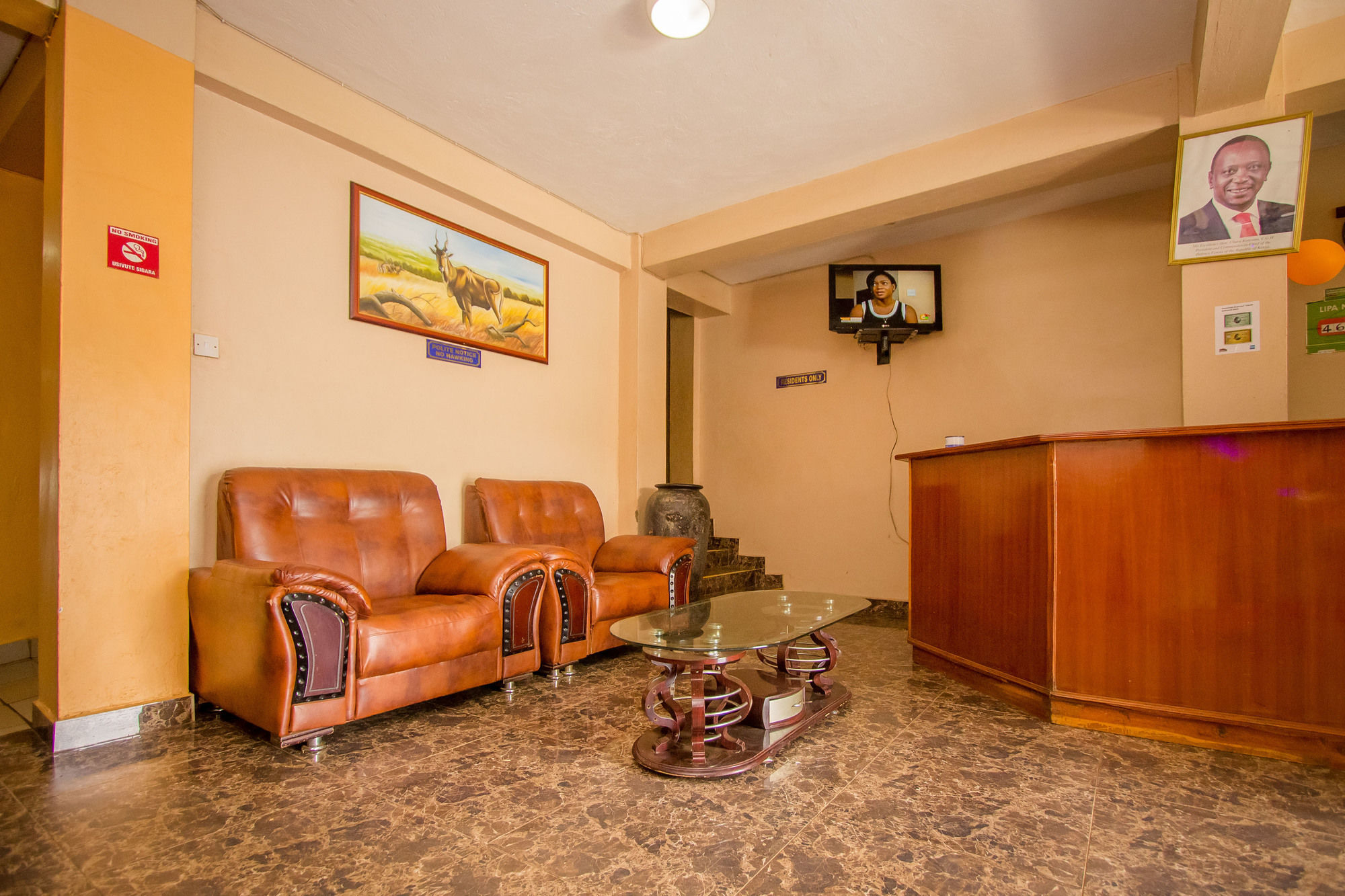 Eland Safari Hotel Nyeri Buitenkant foto